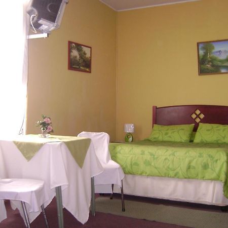 לה סרנה Hostal Maygus מראה חיצוני תמונה