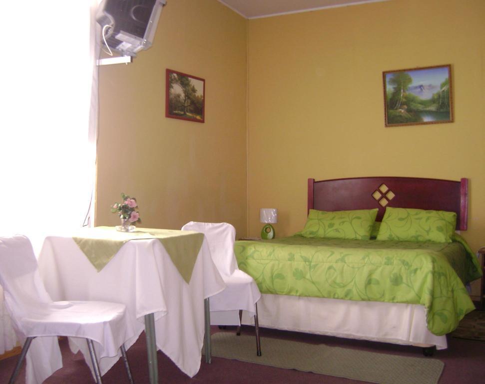 לה סרנה Hostal Maygus מראה חיצוני תמונה
