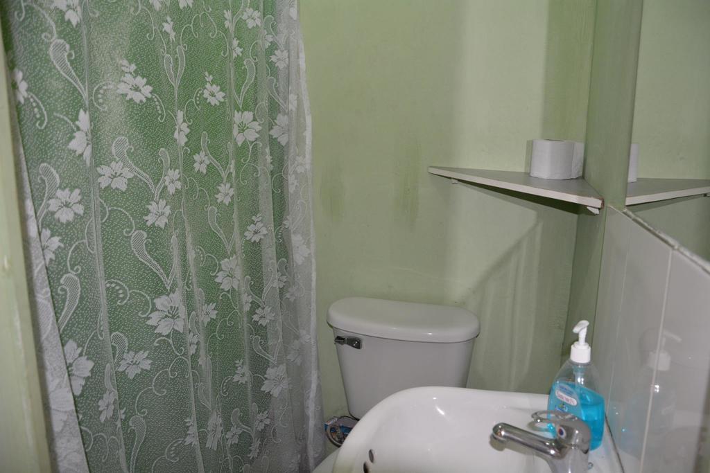 לה סרנה Hostal Maygus מראה חיצוני תמונה
