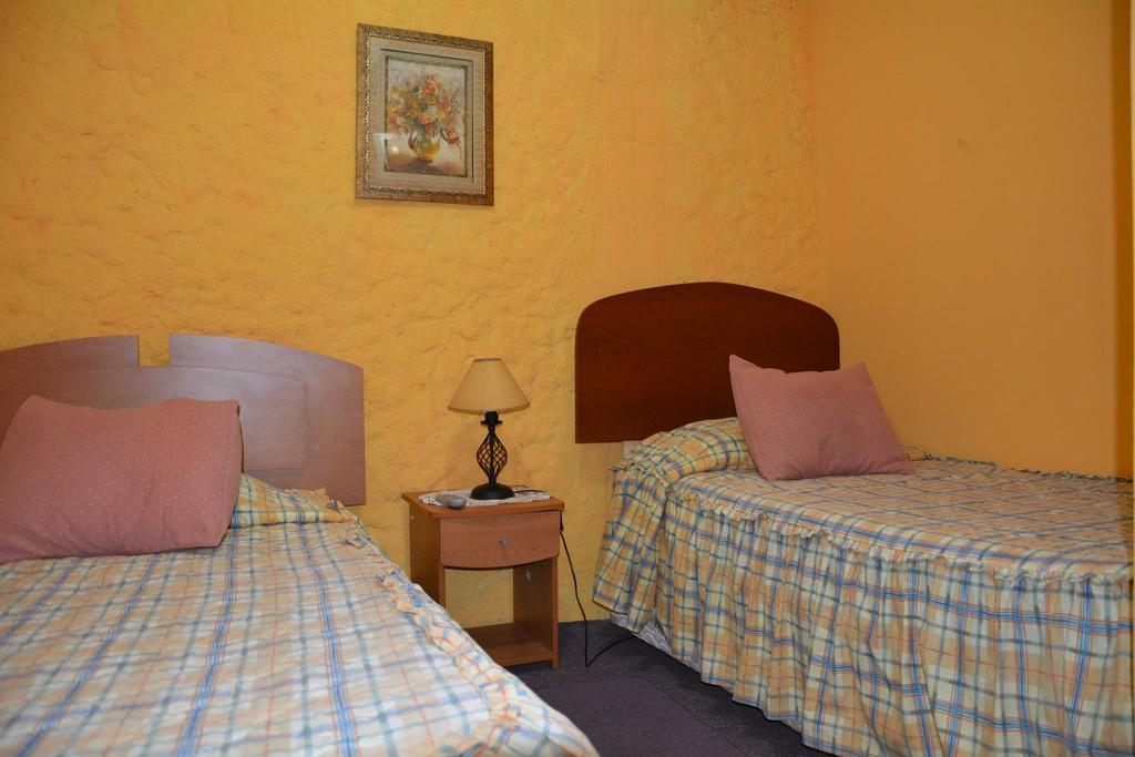 לה סרנה Hostal Maygus מראה חיצוני תמונה