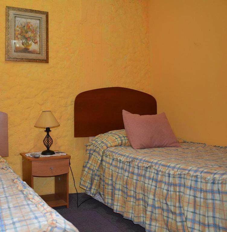 לה סרנה Hostal Maygus מראה חיצוני תמונה